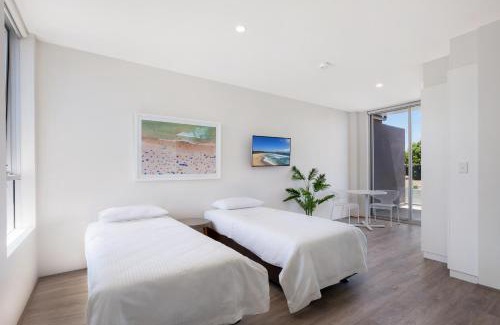 Bondi Apartment | Bondi Beach Studio Penthouse Suite + Balcony