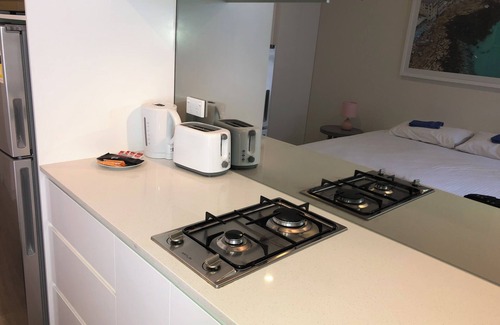 Bondi Junction Apartment | BONDI BEACH STUDIOS: III