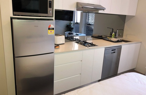 Bondi Junction Apartment | BONDI BEACH STUDIOS: III