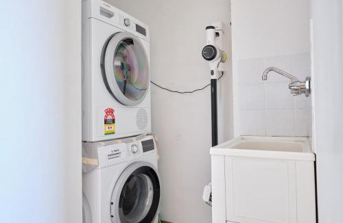 North Bondi Apartment | Bondi Oceanview Escape - Walk to beach