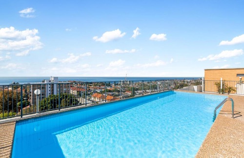 Bondi Apartment | Bondi Studio with Rooftop Pool & Beach Views