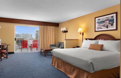 Midtown Ocean City Hotel | Bonita Beach Hotel