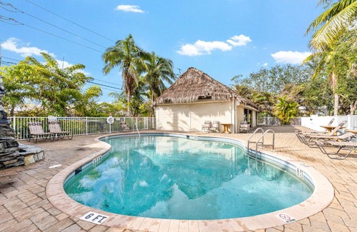Bonita Shores Hotel | Bonita Beachwalk 304A