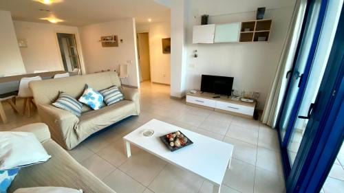 Calafat Apartment | Bonito Bajo en Edificio Marina 1