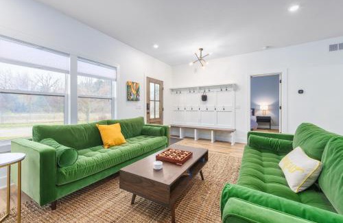 South Haven House | Bonjour Soha- pool- close to beach
