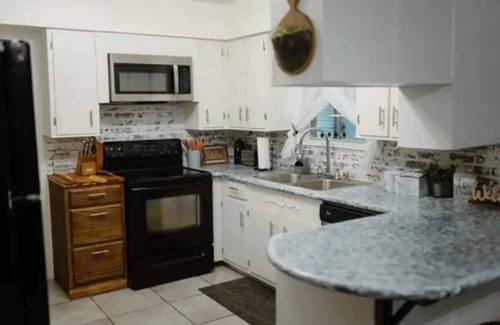 West Monroe House | Bonner's Bungalow