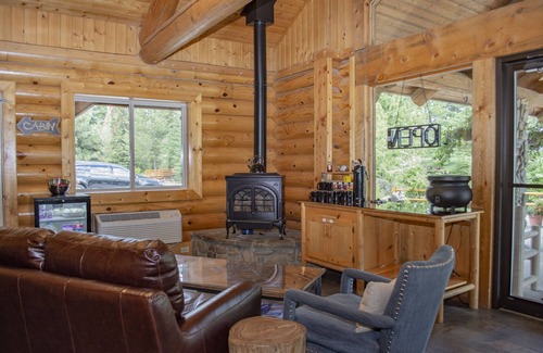 Bonners Ferry Hotel | Bonners Ferry Log Inn