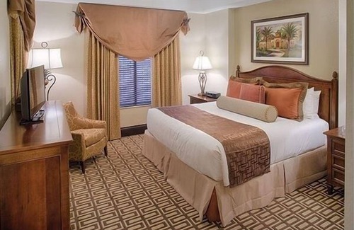 Lake Buena Vista Resort | Bonnet Creek Orlando - 2 Bedrooms Luxury Condo