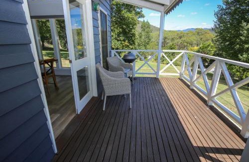 Wandiligong House | Bonnie's Cottage - Peaceful retreat