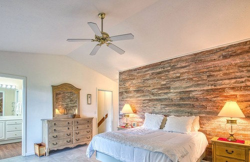 Maggie Valley House | Bonnie View 21 4 Bedroom Home by Redawning