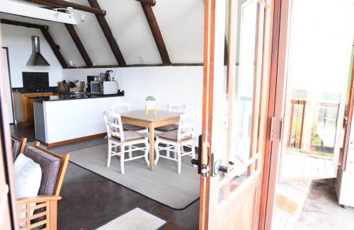 Merrivale Apartment | Bonnie View Game Lodge