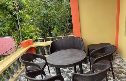 Buenavista House | Book 16 persons entire home