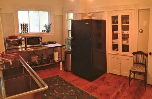 Surry House | Book now - Family & pet friendly!
