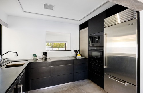 Old Las Palmas House | Book Now for Fall Stays! Modern Home with Heated Pool and Hot Tub! Dog Friendly! Firepit! Grill!