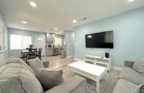 Southwest Anaheim House | BOOK NOW Triple "C" Property! Clean, Comfortable and Close to Disneyland OC FUN