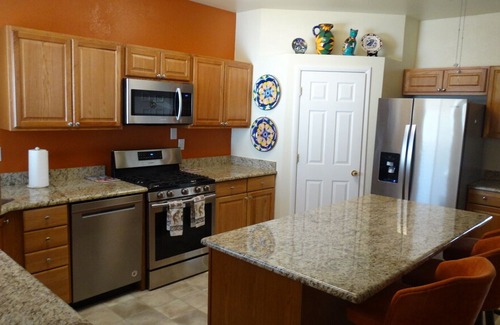 Picture Rocks West House | Book over 30 days and no taxes plus 20% discount!