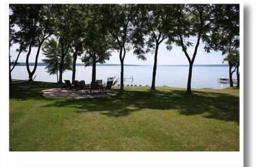 Town of Varick House | Book this Beautiful Cayuga Lake Front Home this fall and save!