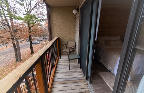 Fairfield Bay Condo | Book your stay now