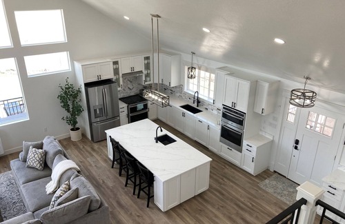 Garden City House | Booking now for Summer 2024! Come stay at Sunrise View w/private hot tub and RV parking