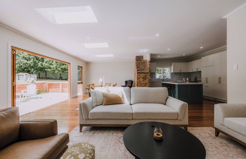 Wentworth Falls Cottage | Boonara: 3 bed Luxe cottage and 1-bed Studio in Wentworth Falls