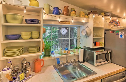Boone Cottage | Boone Cottage w/Fire Pit & On-Site Creek!