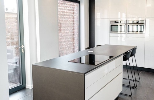 Ieper House | Boonuz luxury guesthouse, lounge terrace and IR sauna