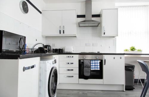 Bootle Apartment | Bootle, Liverpool, 1 Room 2 beds