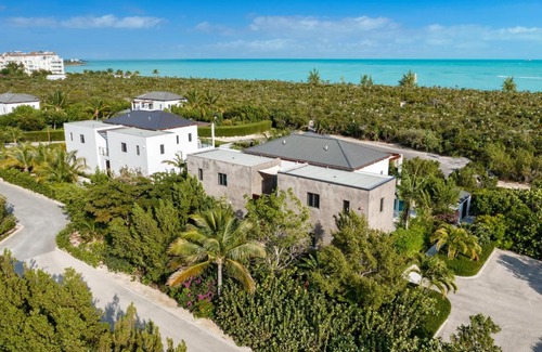 Long Bay Villa | Bora 4 BR Villa