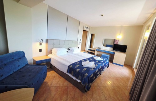 Sunny Beach Hotel | Bora Bora