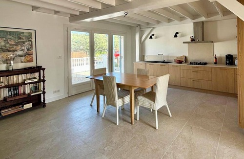 Hourtin-Plage House | Bora Bora - very close to the beach house