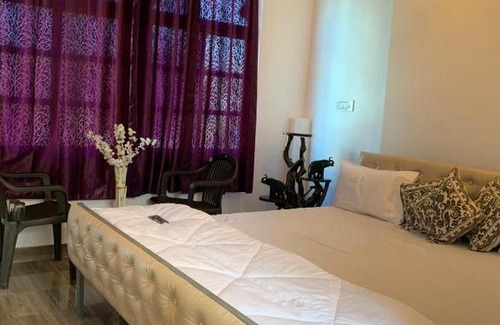 Lake Swaroop Sagar House | Boraj Haveli Guest House