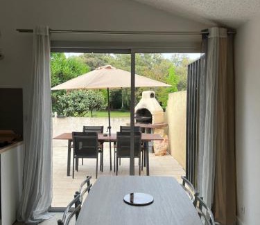 Santa-Maria-Poggio Apartment | Bord de mer avec piscine Type 2