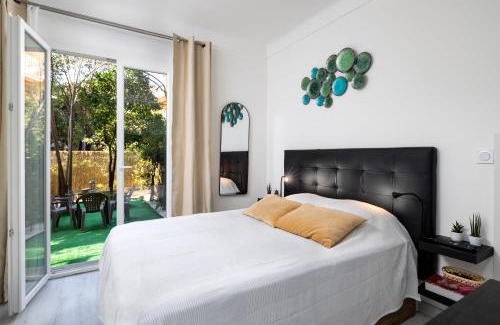 Roquebrune-Cap-Martin Apartment | Bord de mer- Studio avec jardin