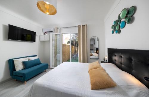 Roquebrune-Cap-Martin Apartment | Bord de mer- Studio avec jardin