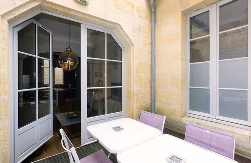 Hotel de Ville - Quinconces Apartment | Bord'o Appart Le Cheverus