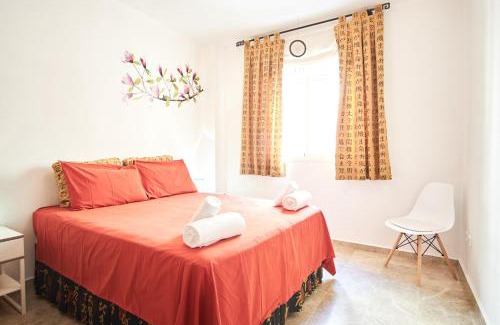 San Julian Apartment | Bordador Central Suite by Valcambre