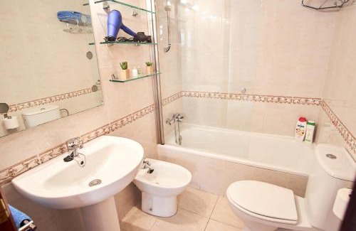 San Julian Apartment | Bordador Central Suite by Valcambre
