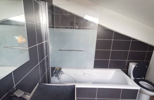 Bastide Apartment | Bordeaux apartment near tram and center