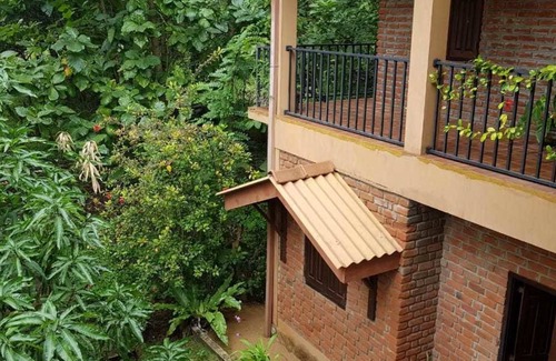 Habarana House | Border