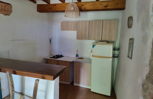 Barret-de-Lioure House | Bories Provençal, ideal for connecting with nature.