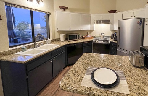 Borrego Springs Condo | Borrego Springs Retreat w/Grill & Patio!