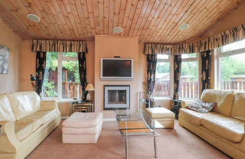 Yealand Conyers Cottage | BORWICK HEIGHTS 6, pet friendly in South Lakeland Leisure Village