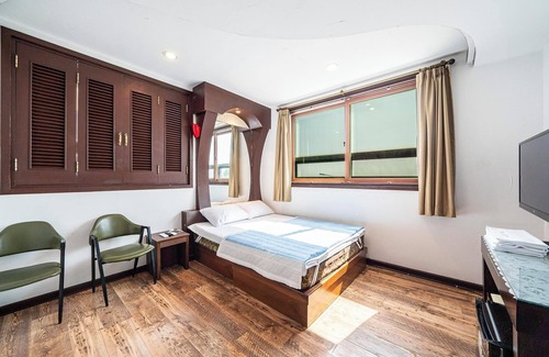 Kunip Hotel | Boryeong Beachtel