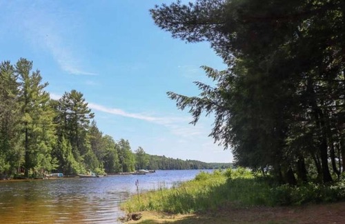 Algonquin Highlands Cottage | Boshkung Beach Paradise - Luxury 5BR Waterfront Cottage w/ Amazing Views