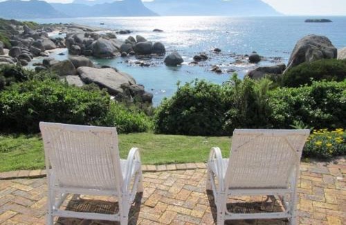 Simon's Town Cabin | Bosky Dell on Boulders Beach