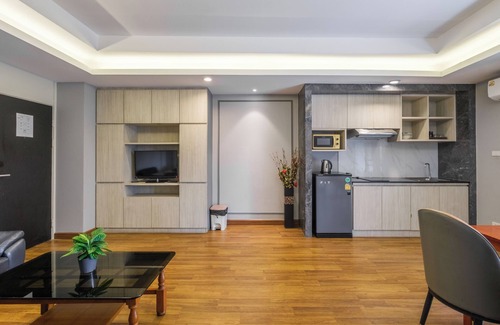 Khlong Toei Hotel | Boss Mansion