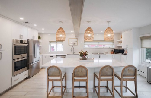 Revere House | Boston's Beach Home: Pool, 1min to Beach, Pet +