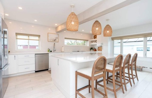 Revere House | Boston's Beach Home: Pool, 1min to Beach, Pet +