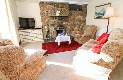 Penzance House | Bosworlas Farm House