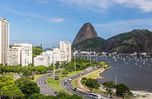 Zona Sul Apartment | Botafogo, 4 Hóspedes e Vista para o Pão de Açúcar!